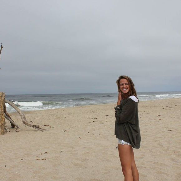 Meet your Posher, Lindsay - Picture 1 of 1